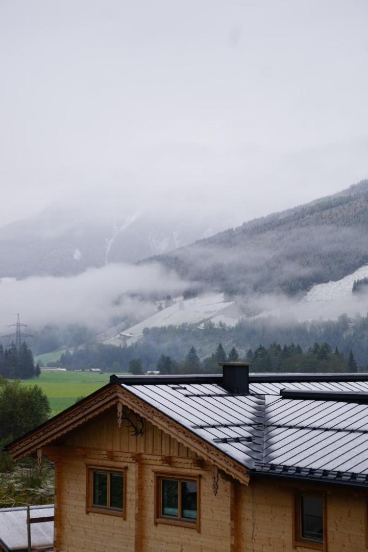Hotel Wildrose Neukirchen am Großvenediger Kültér fotó